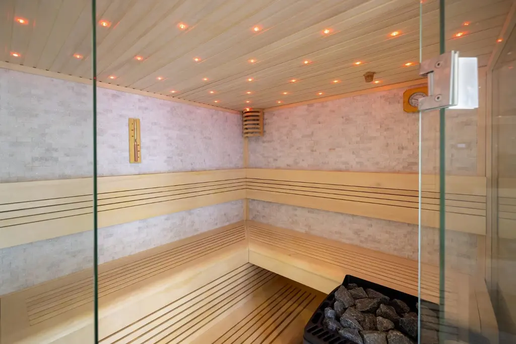 Uitbouw villa Rotterdam: sauna Donizettilaan: sauna