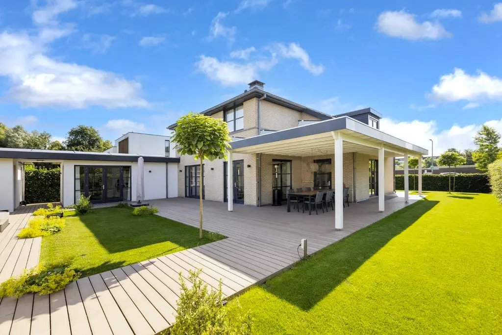 Uitbouw villa Rotterdam: uitbouw Donizettilaan: uitbouw